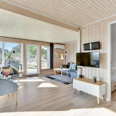 Hébergement de vacances Amazing Home In Hvide Sande With Sauna *