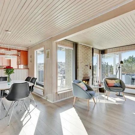 Amazing Home In Hvide Sande With Sauna Hébergement de vacances